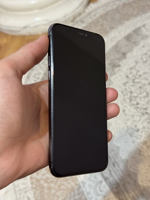 Iphone 11 pro продаются