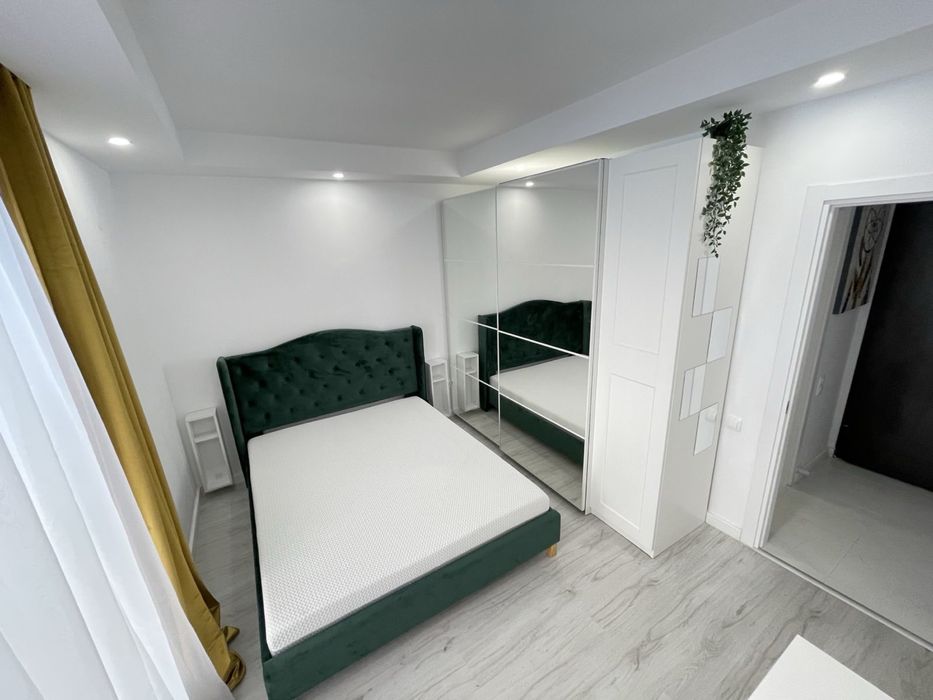Apartament 2 camere de închiriat în Cosmopolis – parter, terasă mare, vedere și acces la piscină