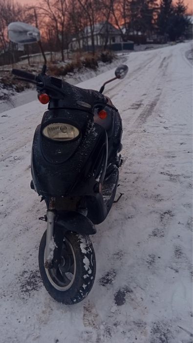 Vănd scuter,49cc,nu are curea