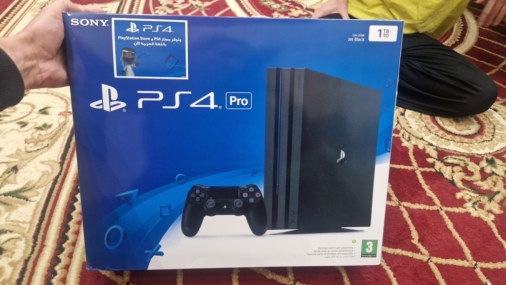 Playstation 4 pro 1TB