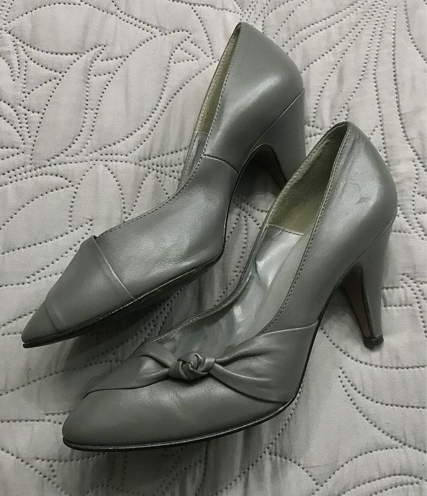 Обувь женская на каблуках