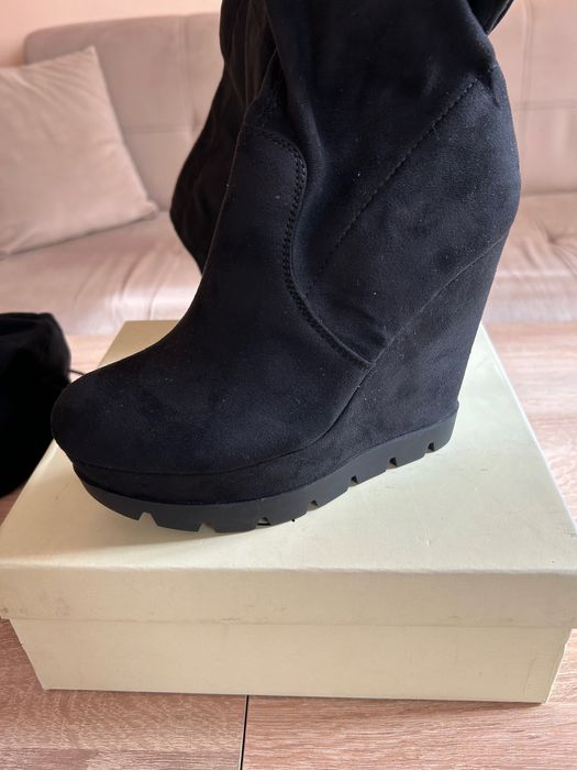 Дамски обувки (ботуши)