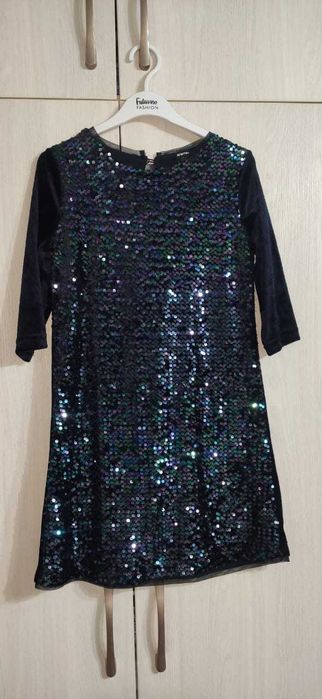 Платья на девочку нарядные