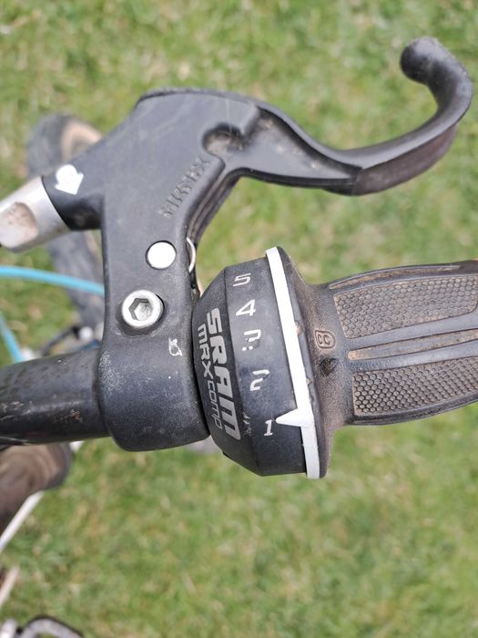 Vând bicicletă pentru copii 6-9 ani