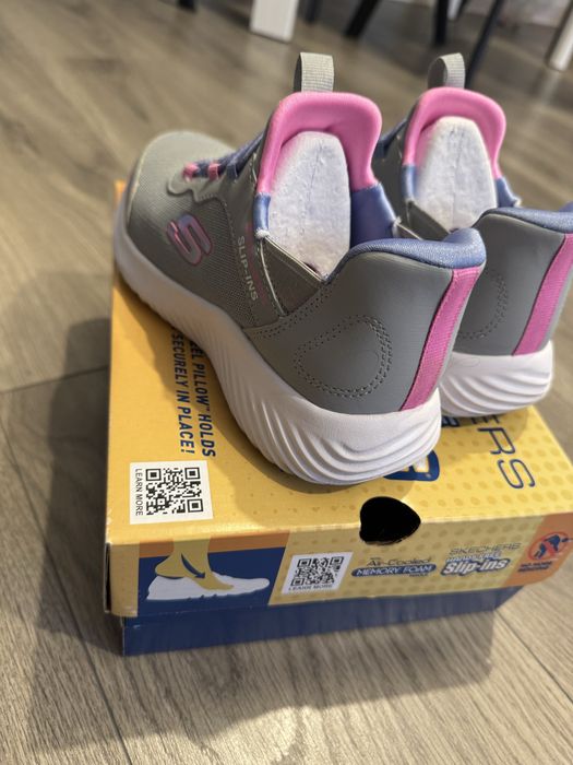 Incaltaminte sport pentru fetite