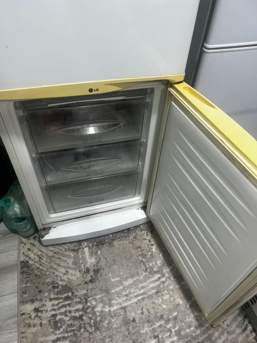 Холодильники LG & Almagreen.