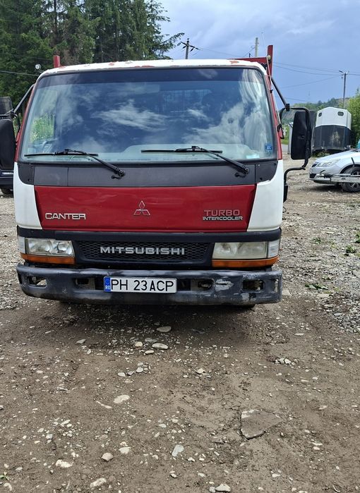 Mitsubishi Canter.