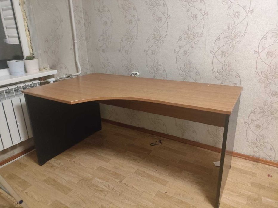 письменный  стол