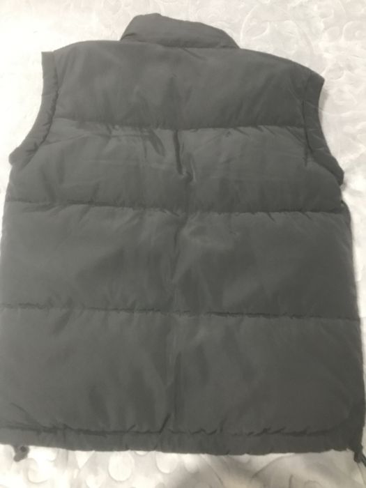 Vestă H&M,mărimea XXS ,dar merge la un S -M ,e model mai mare