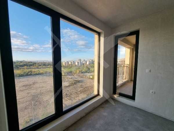 Тристаен апартамент в Тракия 93544