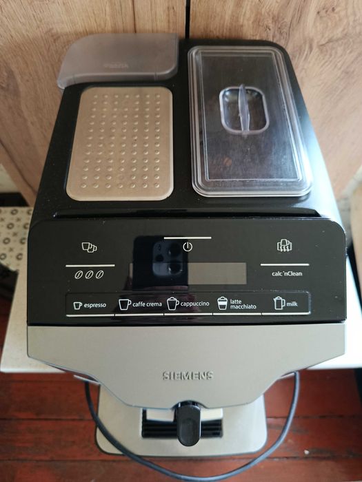 Кафе машина, кафе автомат серия Siemens EQ.3 s 300