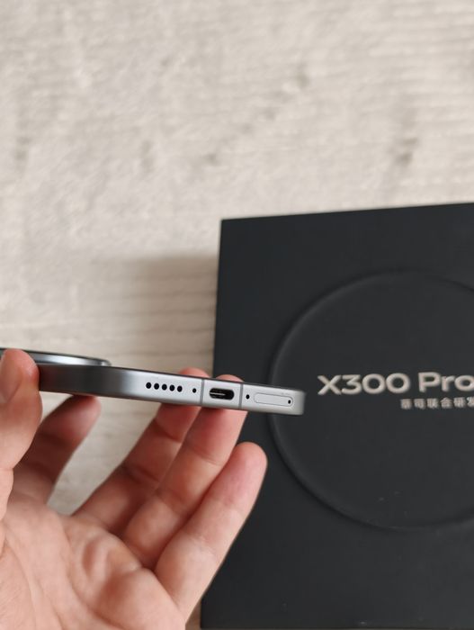 Vivo X300 PRO 16GB/512GB, Fullbox