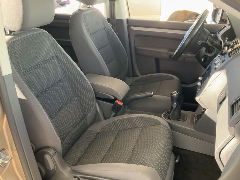 Volkswagen Touran 2.0 TDI Advance BlueMotion Tech 2014