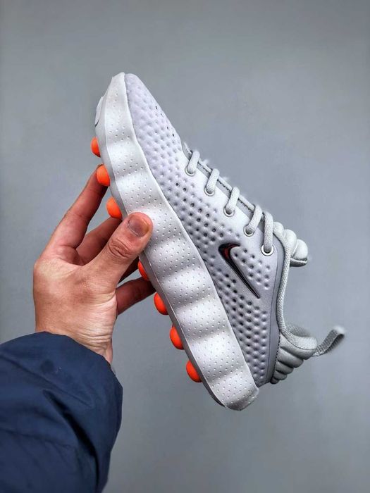 Нови мъжки маратонки Nike Air Mind 002 silver