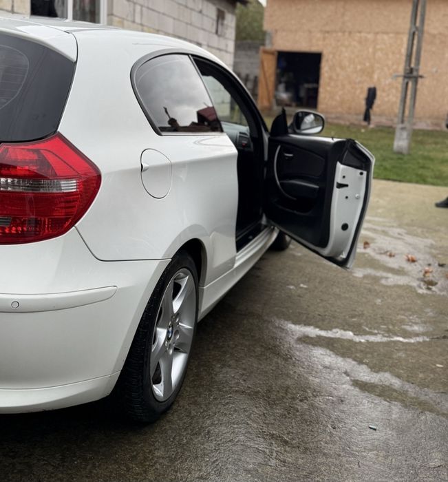 BMW Seria 1 2009 — imagine 2