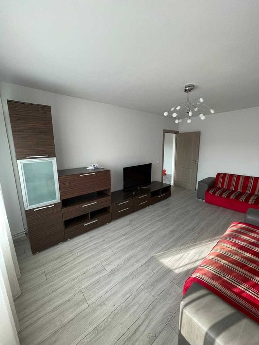 Apartament 3 camere / 2 bai nou renovat de inchiriat - Soarelui