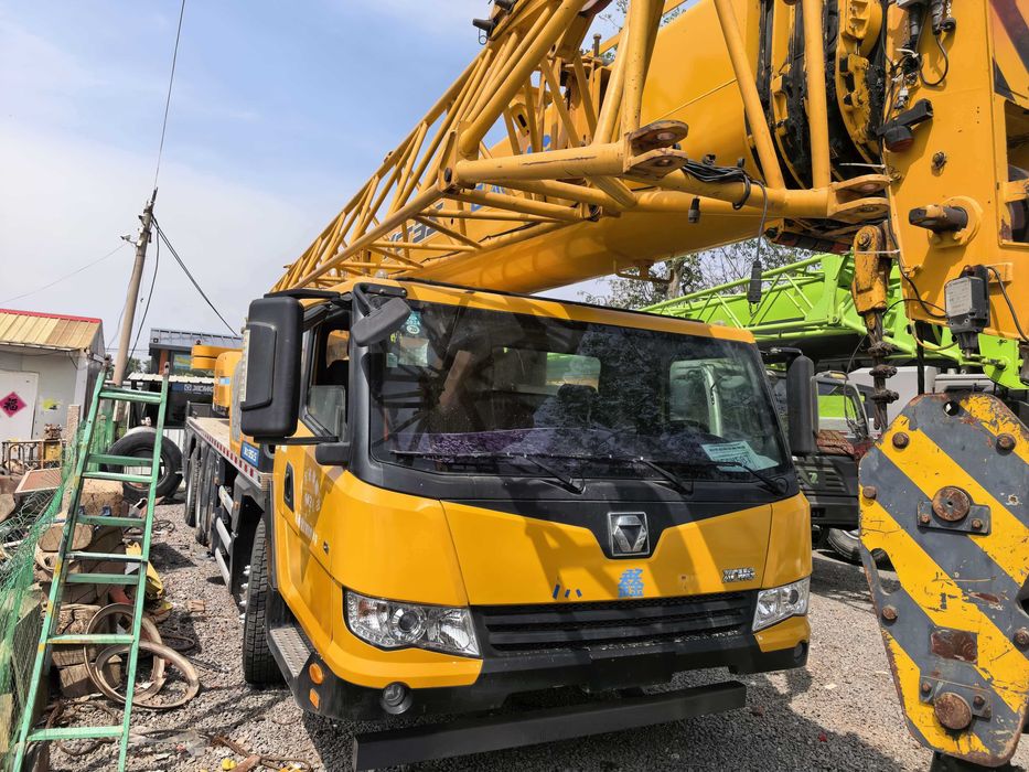 2019XCMG XCT25L5 автокран Стрела 42м 3500 моточасов Отличное состояние