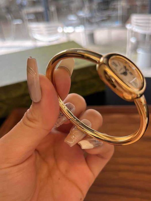 Кварцов дамски часовник Cartier Baignoire Mini
