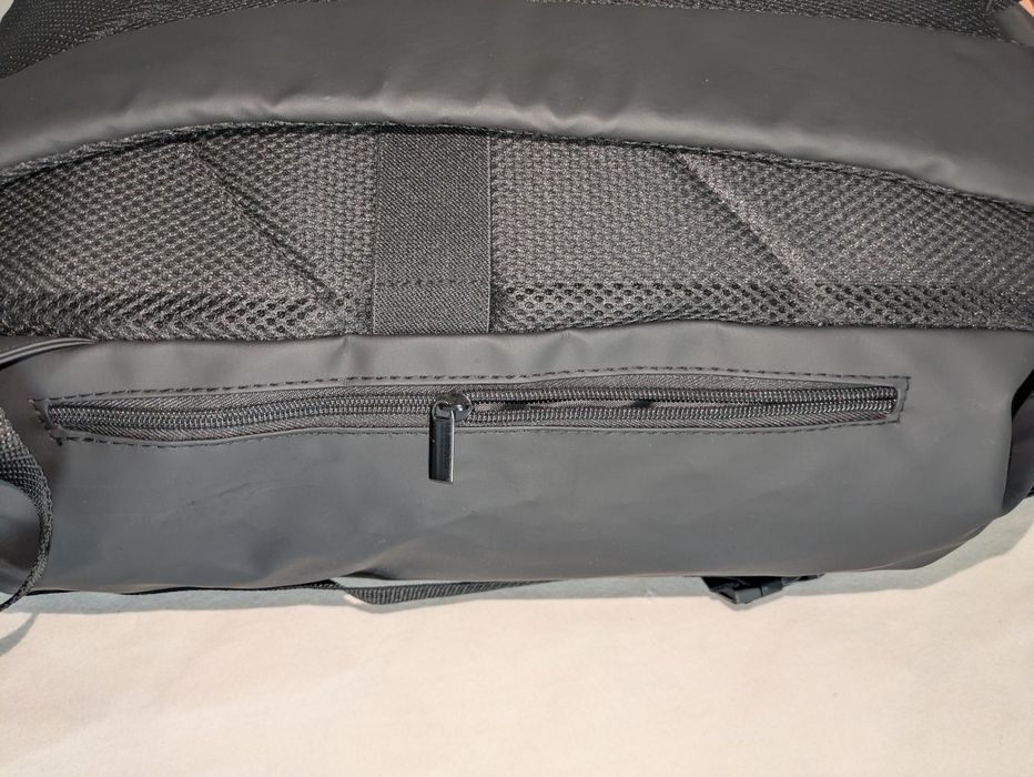 Ghiozdan unisex rezistent la apa - NOU