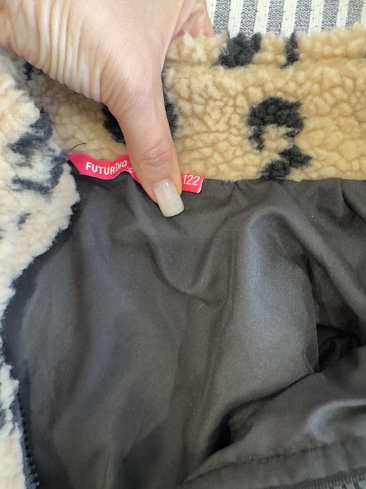 Продам ветровку на девочку