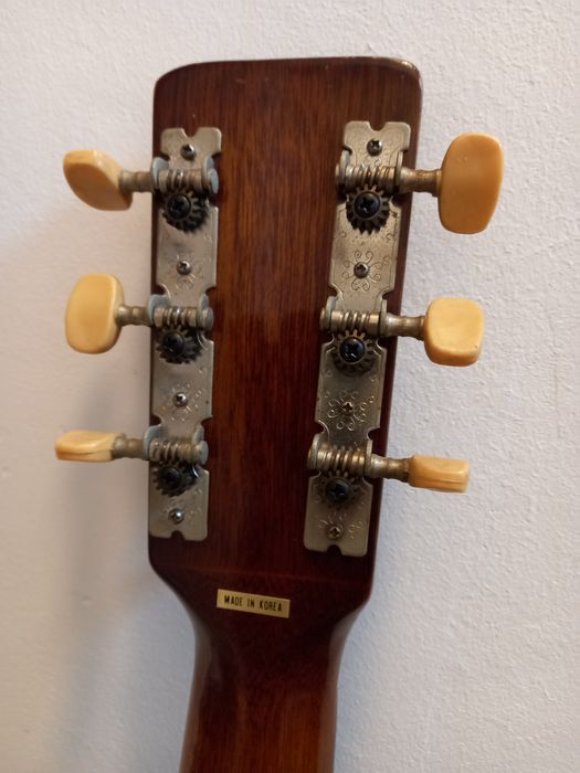 Chitara Harmony est 1892