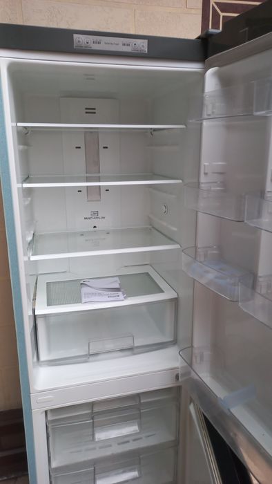 Холодильник LG двухкамерный