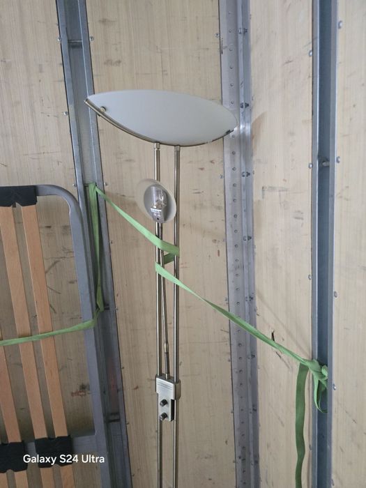 Нощна лампа със стойка