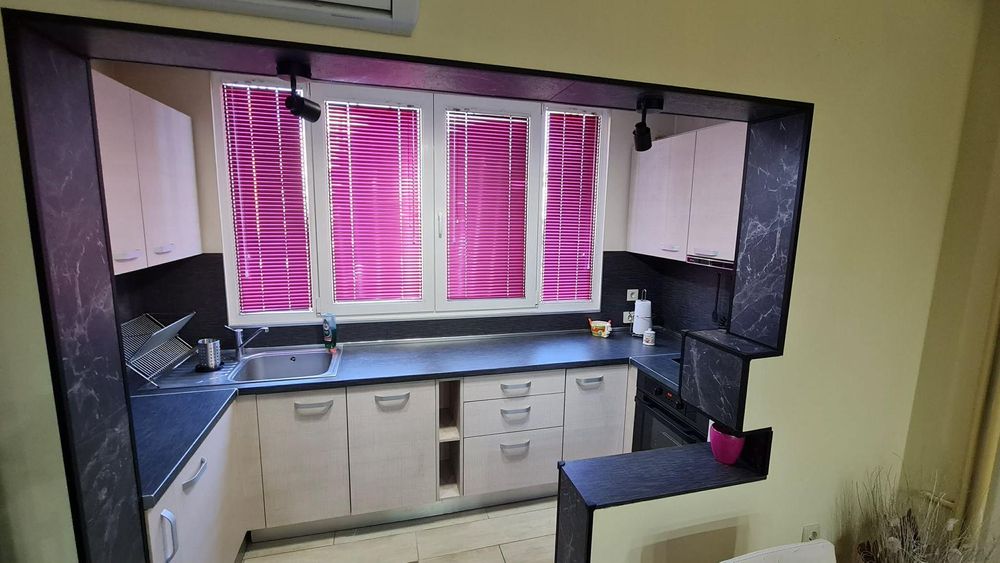 Тристаен апартамент в ж.к. Дружба 2 .