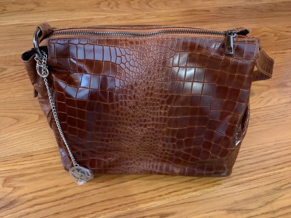 Нова дамска чанта, естествена кожа Pia Sassi Italy