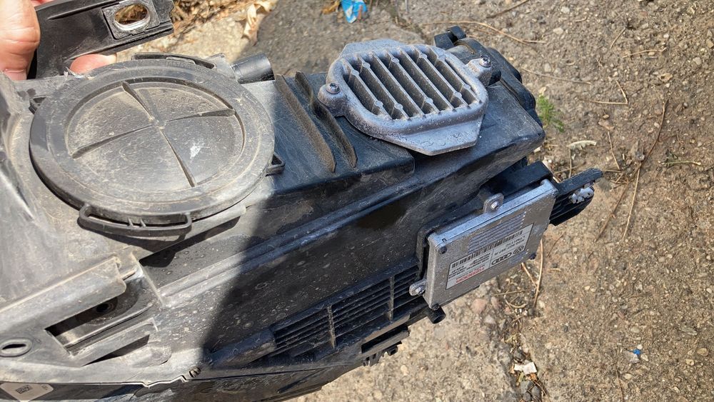 Droser Far dreapta xenon Audi Q3 8U Facelift 2015 2016 2017