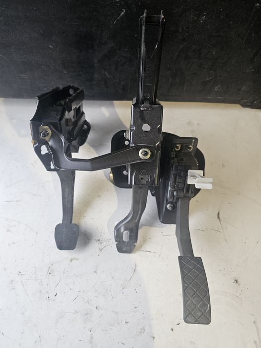 pedalier original volkswagen golf 4 / bora