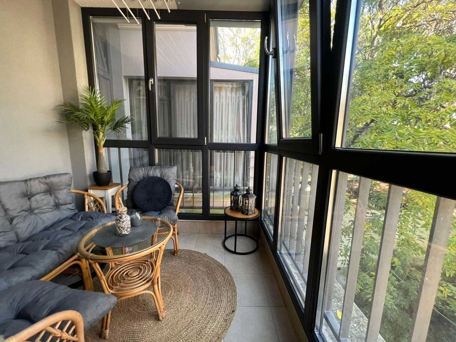 Дава се под наем Тристаен апартамент в Варна, Център - 74 кв.м за 1100 € - Снимка #12