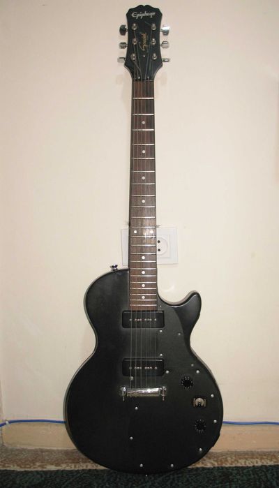 Продается электрогитара Les Paul Special I P-90 Limited-Edition