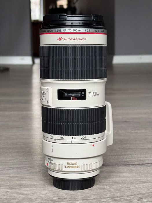 Canon EF 70-200mm  2.8 L version 2