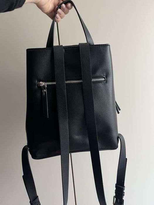 Черна раница Desigual