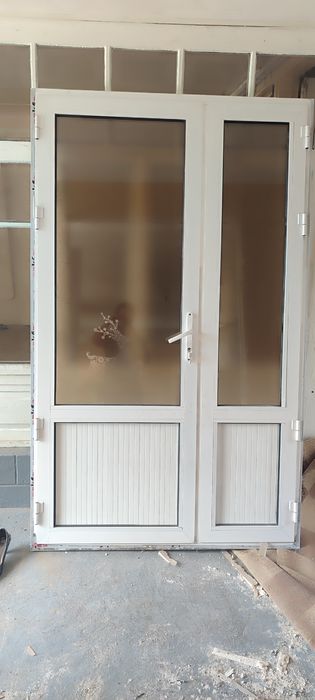 Akfa eshik rom bor srochna sotlad