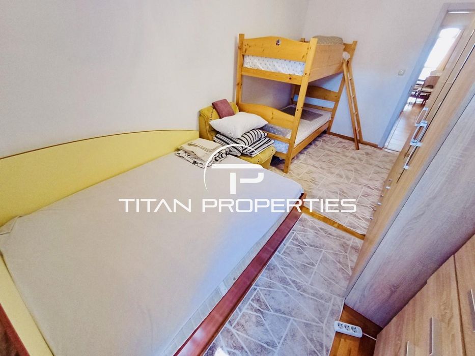 Дава се под наем Двустаен апартамент в Бургас, Лазур - 70 кв.м за 459 € - Снимка #4