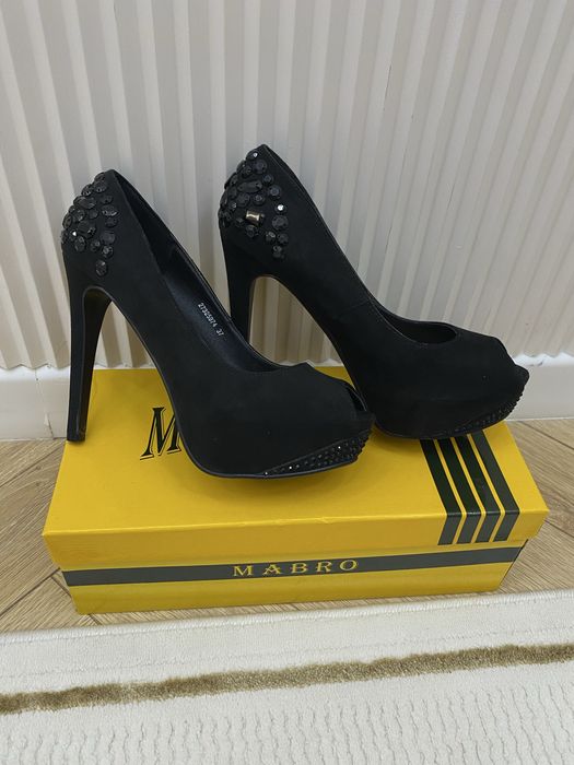 Туфли тап таза сатылады