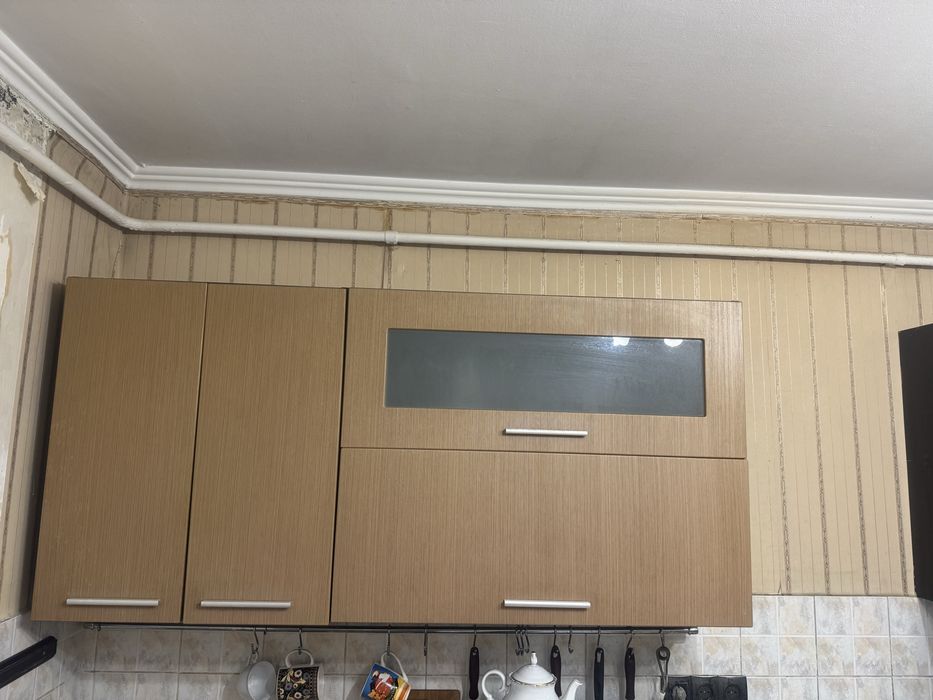 Кухонный гарнитур + раковина