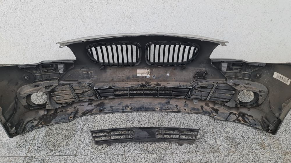 Spoiler bara fata grila BMW 5 f10 f11 facelift lci Luxury line