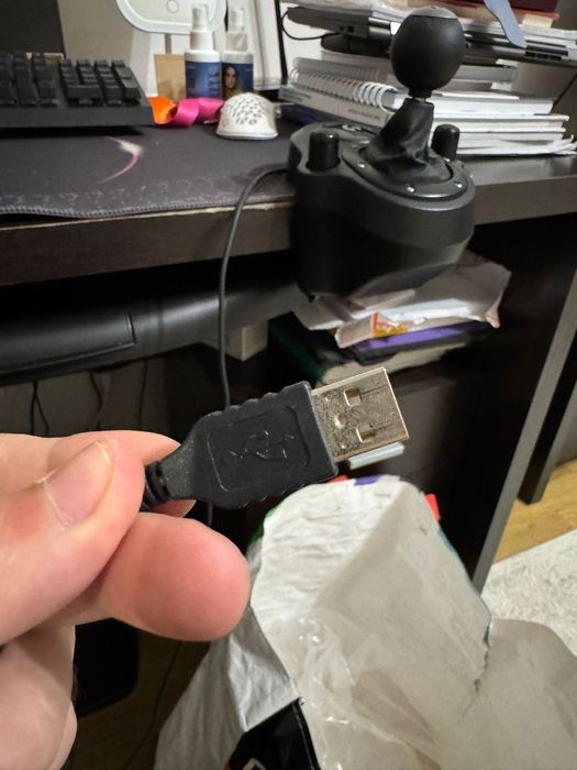 Volan logitech G29 cu schimbător impecabil