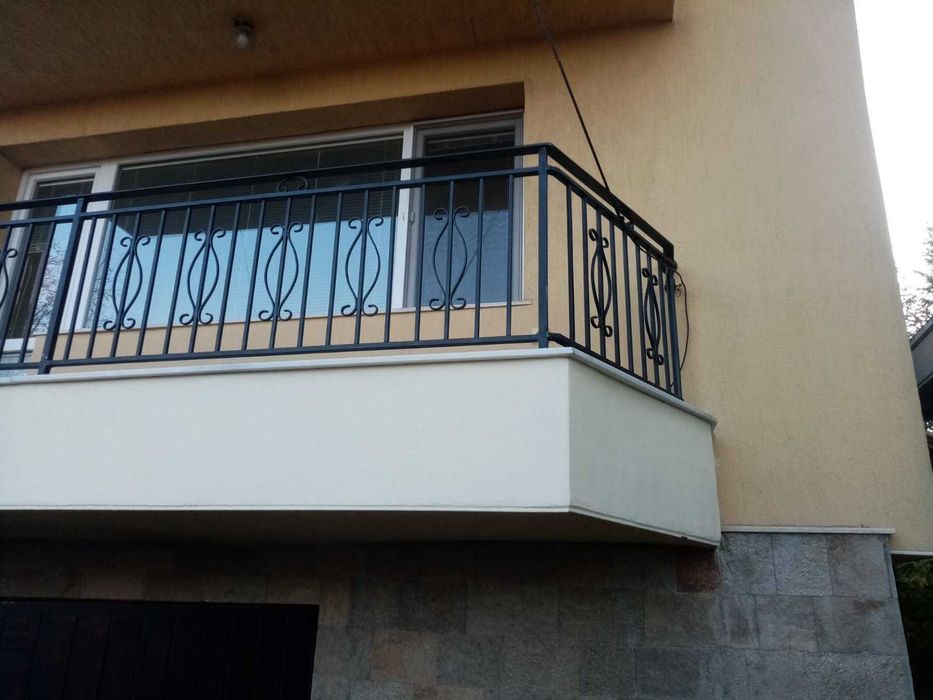 парапети от ковано желязо