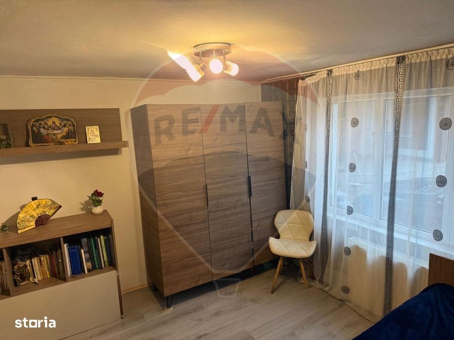Casă / Vilă cu 5 camere de vânzare