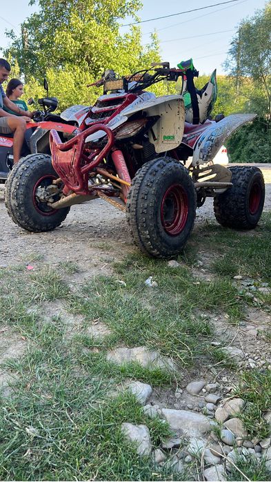 Yamaha raptor 660r