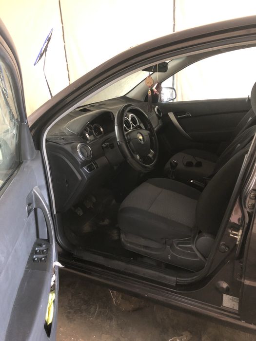 Nexia 3 satiladi 2 pazitsiya