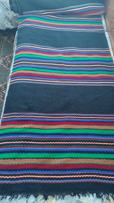 Вълнени пътеки два броя.Едната е 6 м.другата 4м.на 80см ширина.