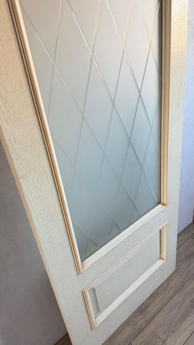 Межкомнатные двери шпон