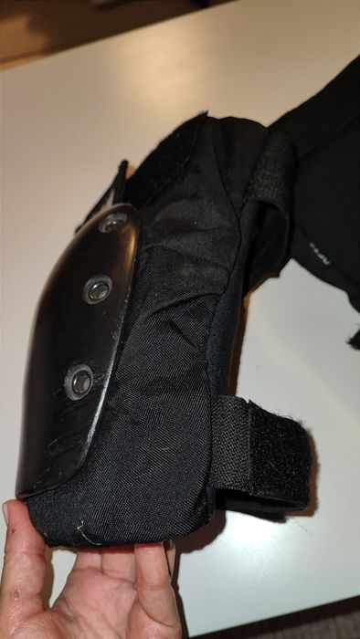 Мото аксесоари, наколенки, очила