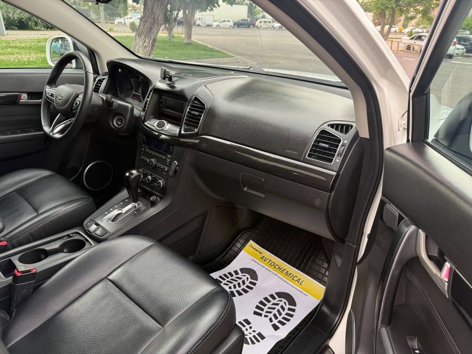 Продаётся Chevrolet Captiva 3L Год 2015