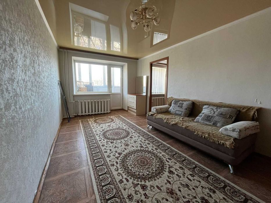 Двухкомнатная напротив Казахтелекома